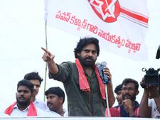 వెన్నుపోటు పొడిచిన చంద్రబాబుకు మద్దతిచ్చా, 2009లో పార్టీ నిలబడకపోతే.: పవన్ వార్నింగ్
