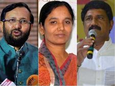 కేంద్రమంత్రికి ప్రత్యేక సెగ: టీడీపీ ఎంపీల నిలదీత, జవదేకర్ గట్టి కౌంటర్