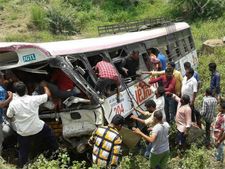 58మంది చనిపోవడానికి కారణమిదే!: కేసీఆర్ విచారం, రూ.5 లక్షల ఎక్స్‌గ్రేసియా