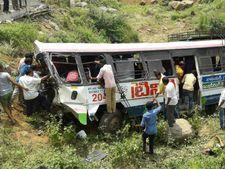 60కి పెరిగిన బస్సు ప్రమాదం మృతులు, హత్యాయత్నం కేసు నమోదు చేయాలని హెచ్చార్సీలో పిటిషన్