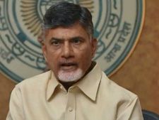తెలుగు రాష్ట్రాల మధ్య చిచ్చు! జగన్ నోరు మెదపడు, పవన్ పత్తాలేడు: కేంద్రంపై బాబు ఫైర్