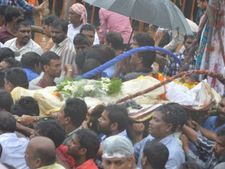 కిడారి, సోమ అంత్యక్రియలు పూర్తి...అధికారిక లాంఛనాలతో అంతిమ సంస్కారాలు