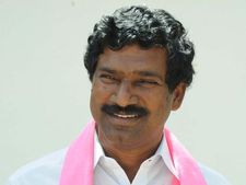అంతా వాళ్లే: ఎమ్మెల్సీ పల్లా గుండెపై వాలి బోరున విలపించిన మాజీ ఎమ్మెల్యే