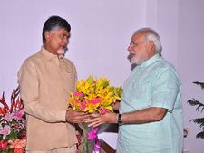 సీబీఐ లాంటి సంస్థలను భ్రష్టుపట్టిస్తున్నారు: కేంద్రంపై నిప్పులు చెరిగిన బాబు