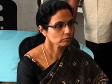  అనంతపురంలో సిఎం చంద్రబాబు...దత్తత గ్రామం కొమరవోలులో నారా భువనేశ్వరి పర్యటన
