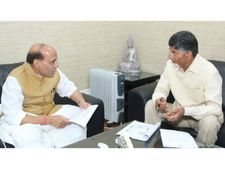 చంద్రబాబూ! బయటకు రాలేవు, మోడీని ఏ శక్తి అడ్డుకోలేదు: రాజ్‌నాథ్ హెచ్చరిక