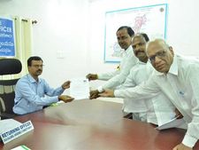 అటు మామ, ఇటు అల్లుడు.. నామినేషన్ల ప్రక్రియ పూర్తి