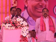 ఆ రెండు కులాలు కలిస్తే గులాబీకి నష్టమా? కేసీఆర్ కామెంట్స్ అందుకేనా?