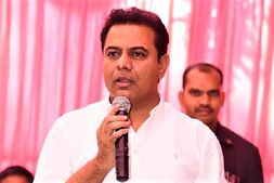 కూటమి గెలిస్తే నెలన్నరకో ముఖ్యమంత్రి: కేటీఆర్, కేసీఆర్‌ను జైల్లో పెడతారా: హరీష్ రావు