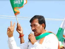 గజ్వేల్ ఇలాకాలో టెన్షన్ టెన్షన్.. ఆసుపత్రిలో కాంగ్రెస్ అభ్యర్థి వంటేరు