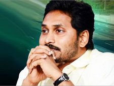 వాంగ్మూలం ఎందుకివ్వలేదు, విమానంలో అలా రావొచ్చా?: జగన్‌పై హైకోర్టు ప్రశ్నల వర్షం