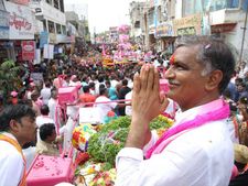 సిద్దిపేటలో లక్షకు పైగా మెజార్టీ, హరీష్ రావు డబుల్ హ్యాట్రిక్ రికార్డ్: 14 ఏళ్లలో 6సార్లు