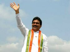 జాతీయ మీడియా వ‌ర్సెస్ ఆక్టోప‌స్‌: ల‌గ‌డ‌పాటి కి అగ్ని ప‌రీక్ష : ఏది నిజం..!