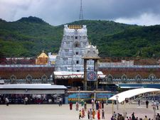 అర్చ‌కులు వ‌ర్సెస్ టిటీడి : హైకోర్టు తీర్పుపై సుప్రీంకోర్టుకు..