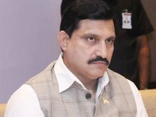 అన్నం కూడా పెట్ట‌లేదు : ఈడీ పై కోర్టుకు సుజ‌నా ఫిర్యాదు..