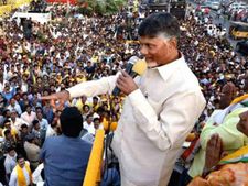 సిగ్గుందా, ఫినిష్ అవుతారు: చంద్రబాబు హెచ్చరిక, షాకిచ్చిన బీజేపీ మహిళా కార్యకర్త