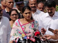 ష‌ర్మిల కేసు : 15 మంది గుర్తింపు : అంద‌రూ వారేనా ..సూత్రధారుల‌ స‌మాచారం సేక‌ర‌ణ‌..!