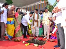 బాల‌య్య చెప్పింది..చేశారుః బ‌స‌వ‌తార‌కం క్యాన్స‌ర్ ఆసుప‌త్రికి శంకుస్థాప‌న‌