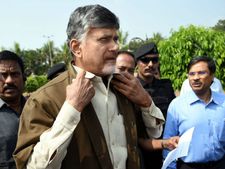 ప్ర‌తీ ఆటోకు టిడిపి జెండా : థాంక్యూ సీయం సార్ బోర్డులు  : ప‌్ర‌భుత్వ సొమ్ముతో పార్టీ ప్ర‌చారం..!