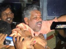 వైఎస్ఆర్ సీపీ ఎమ్మెల్యే అరెస్ట్.. రాత్రంతా జీపులో తిప్పారు..సంబంధం లేని పోలీస్ స్టేషన్ కు తరలింపు