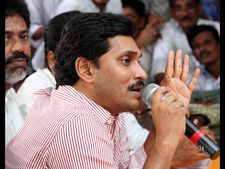 జగన్‌కు రివర్స్: అక్కడే చిక్కు వచ్చింది.. టీడీపీలోకి ఇద్దరు కీలక నేతలు, కారణమిదే?