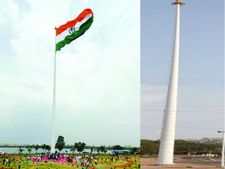 కరీంనగర్ జిల్లాలో రెండవ అతిపెద్ద జాతియపతాకం..ఎగురవేసిన  టిఆర్ఎస్ ఏంపి వినోద్ కుమార్... 