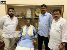 సిద్దూ ఇంటిలో అసమ్మతి ఎమ్మెల్యేలు ప్రత్యక్షం, ఆపరేషన్ కమల, ముంబైలో, అనర్హత వేటు ! 