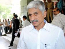 విజ‌య‌సాయి త‌ర్వాత  ల‌క్ష్యం ఆయ‌నే..! బీసి బాణం పై వైసీపి గురి..!! 