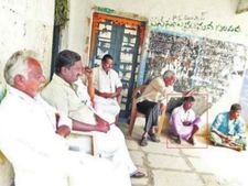 ప్రజలు సర్పంచ్‌గా గెలిపించారు.. కులం కింద కూర్చోబెట్టింది..! కలెక్టర్ సీరియస్, పెద్దలు పరార్ 