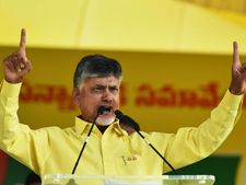 శ్రీకాకుళంలో చంద్రబాబు: రోజుకు మూడు గంటలు కార్యకర్తలకోసం కేటాయిస్తానని హామీ
