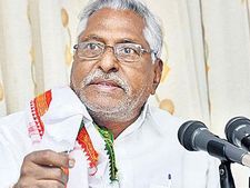 83 శాతం పట్టభద్రులు వ్యతిరేకించారు.. టీఆర్ఎస్‌కు ఇది గుణపాఠమే : జీవన్ రెడ్డి