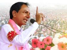 లంచం ఇవ్వొద్దు.. నెలన్నర ఓపిక పట్టండి.. రైతుల బాధలు తీరుస్తా : కేసీఆర్