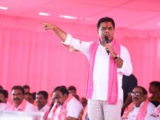 మాకు మేమే పోటీ .. మెజార్టీలో పోటాపోటీ ... మెదక్ సభలో కేటీఆర్ సవాల్