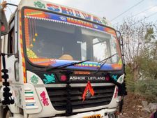 నెరవేరని సంకల్పం: శ్రీశైల మల్లన్న దర్శనానికి కాలినడకన వెళ్తూ..!