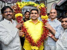 ఇక ప్రచార బరిలో! పానకాల స్వామిని దర్శించుకున్న నారా లోకేష్..!