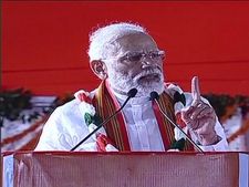 మాటలు మార్చే చంద్రబాబును చూడండి, అవినీతి, పాపం చేసే మీరు భయపడతారు: విశాఖలో మోడీ