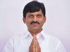 ఎంపీ పోంగులేటీ శ్రీనివాస రెడ్డి కన్నీళ్ల పర్యాంతం