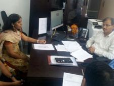 సీయం విచార‌ణ‌ను ప్ర‌భావితం చేస్తున్నారు: సీఈఓకు వివేకా  కుమార్తె ఫిర్యాదు..