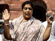 నామాకు , కేసీఆర్ కు నామాలు పెట్టండి ..దమ్మేమిటో చూపించండి ..  రేణుకా చౌదరి