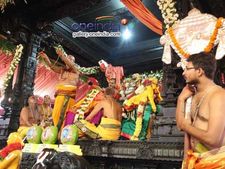 భద్రాద్రి రాములోరికి పట్టువస్త్రాలు.. భక్తజనులకు ముత్యాల తలంబ్రాలు