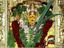 కనకదుర్గమ్మ  కళ్యాణ బ్రహోత్సవాలు ... నేటి నుండి ప్రారంభం 