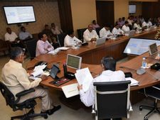 సీఎస్‌కు కేబినెట్ అభినంద‌న‌లు: అజెండాకే ప‌రిమితం : సోమిరెడ్డి కోడ్ ఉల్లంఘ‌న‌..!