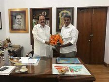 చంద్ర‌బాబు మ‌రో యూట‌ర్న్‌? బీజేపీకి ద‌గ్గ‌ర‌య్యే ప్ర‌య‌త్నం? కేశినేని నానితో రాయ‌బారం?