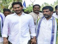 జగన్‌ సీఎం కావాలని పది సంవత్సరాలుగా.. తెలంగాణలో వీరాభిమాని ఏం చేశాడంటే..!