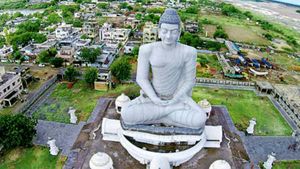 రాజధానిపై నీలి నీడల ప్రచారం  ఎఫెక్ట్.. టీడీపీపైన కంటే రియల్టర్ల పైనే ఎక్కువ 