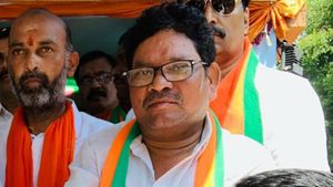 బీజేపీ ఎంపీ సోయం బాపూరావు వివాదాస్పద వ్యాఖ్యలు ... కేసు నమోదు 