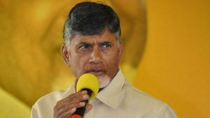 ప్రజావేదిక కూల్చివేత నిర్ణయంతో  ఏపీలో ఒకటే చర్చ .. బాబు గారి శాశ్వత నివాసం ఎక్కడ ?