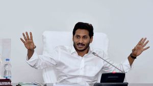 రేపే జగన్ పోలవరం సందర్శన..!  సీఎం హోదాలో తొలిసారి..!! 
