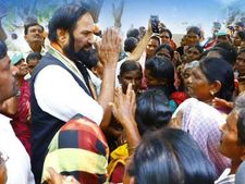 జూన్ 3న ఎమ్మెల్యేగా ఉత్తమ్ రాజీనామా .. కీలకంగా మారనున్న హుజూర్ నగర్ ఎన్నిక 
