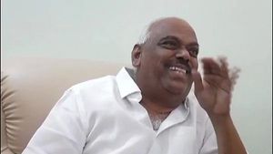  సుప్రీం కోర్టును ఆశ్రయించిన కర్ణాటక రెబల్ ఎమ్మెల్యేలు, స్పీకర్ ఏకపక్ష నిర్ణయం, రాజీనామాలు !